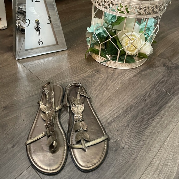 Bronze sandals - Picture 2 of 4